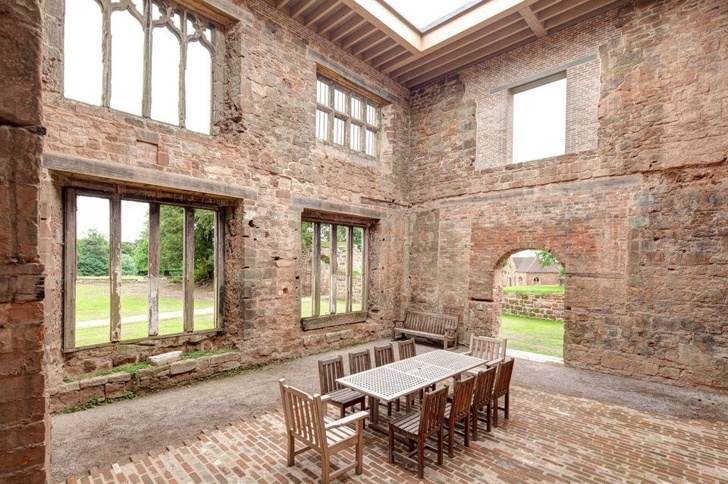 Astley Castle 003